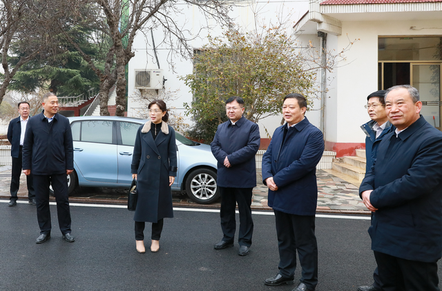 调整大小 1.png