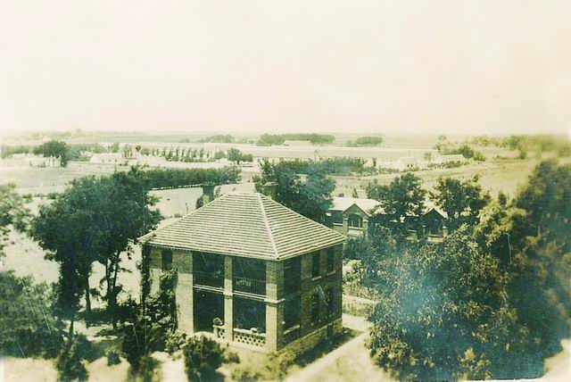 调整大小 教员住宅楼.jpg