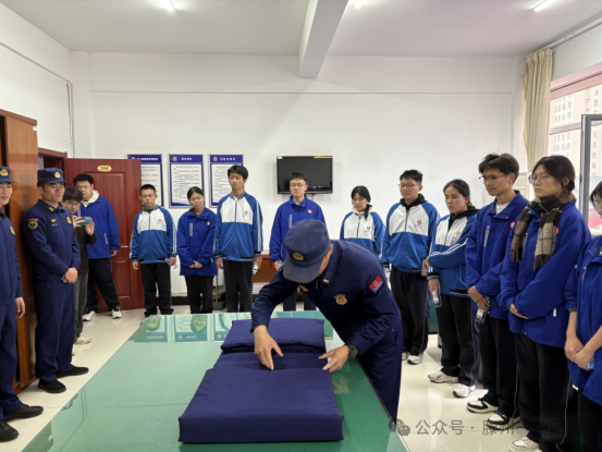 2025.11.09赴滕州市消防救援大队参观618.png