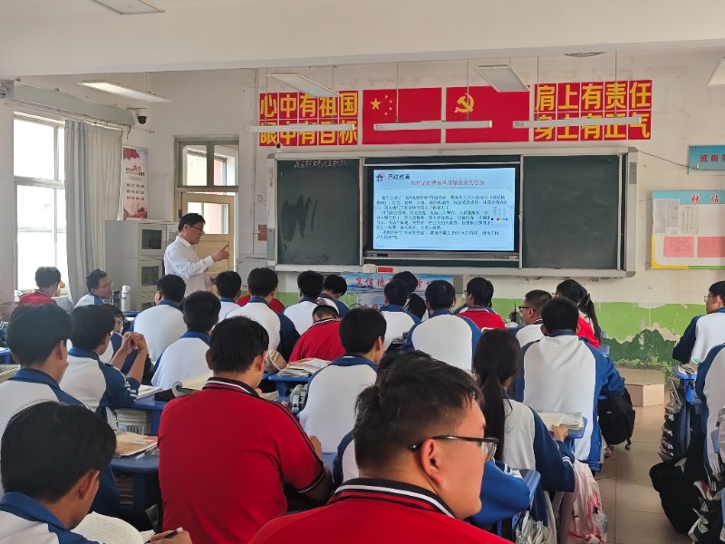 10班王昌玉学科微讲堂照片.jpg