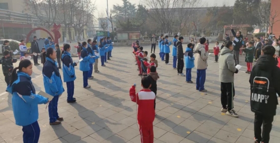 https://mmbiz.qpic.cn/mmbiz_jpg/SyMeUgQZVeV2XiaialRIjA51lFcsbibU77icXsRs5LyLRXtJv0LNANjUCGyzlT1oFr3hbcAPozibQQfZUtIHoS0AsibQ/640?wx_fmt=jpeg&from=appmsg