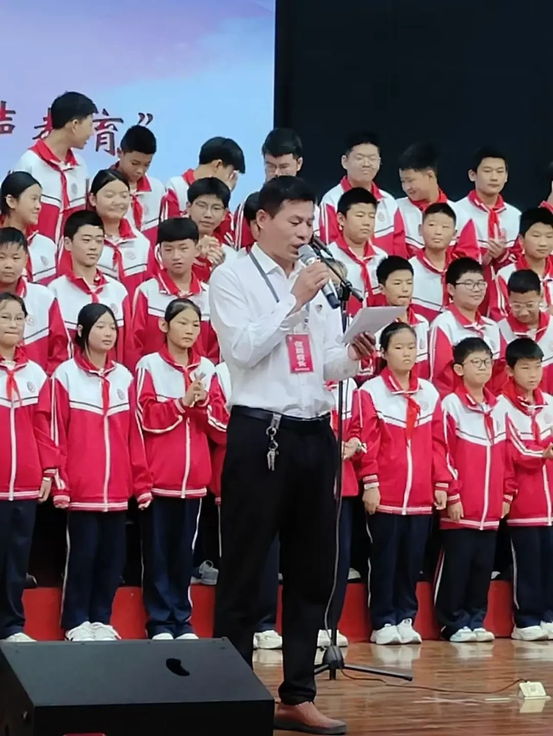 简篇-滕州市至善学校七年级“六声教育·五育融合”之“军歌嘹亮 班歌飞扬”歌咏比赛