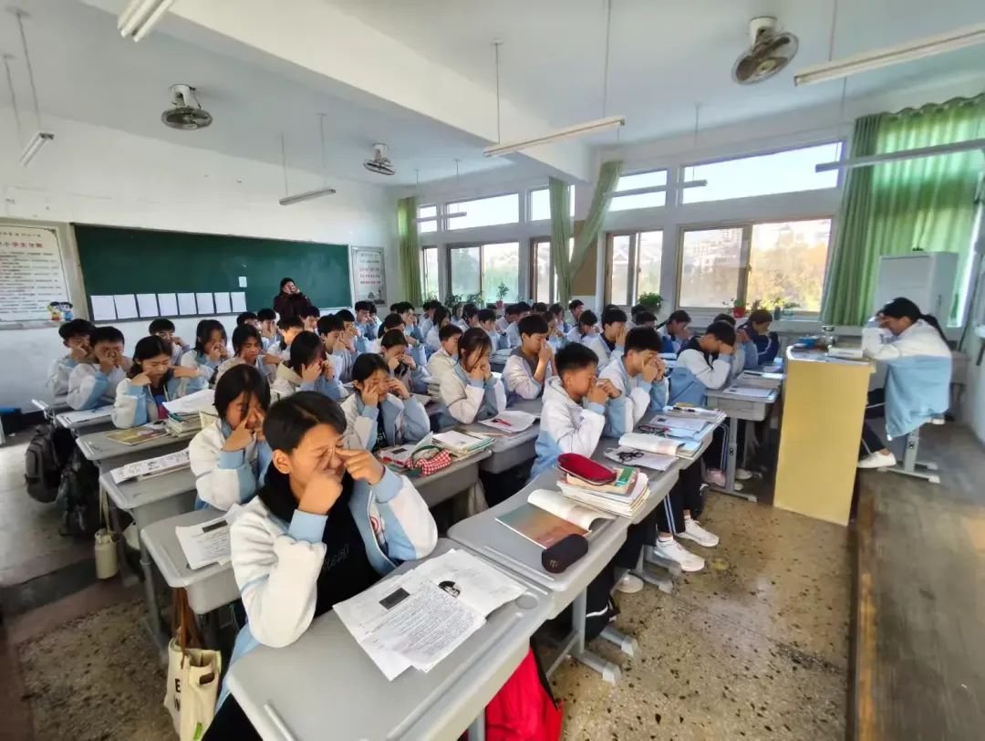 简篇-滕州市至善学校荣获枣庄市儿童青少年近视防控试点学校荣誉称号