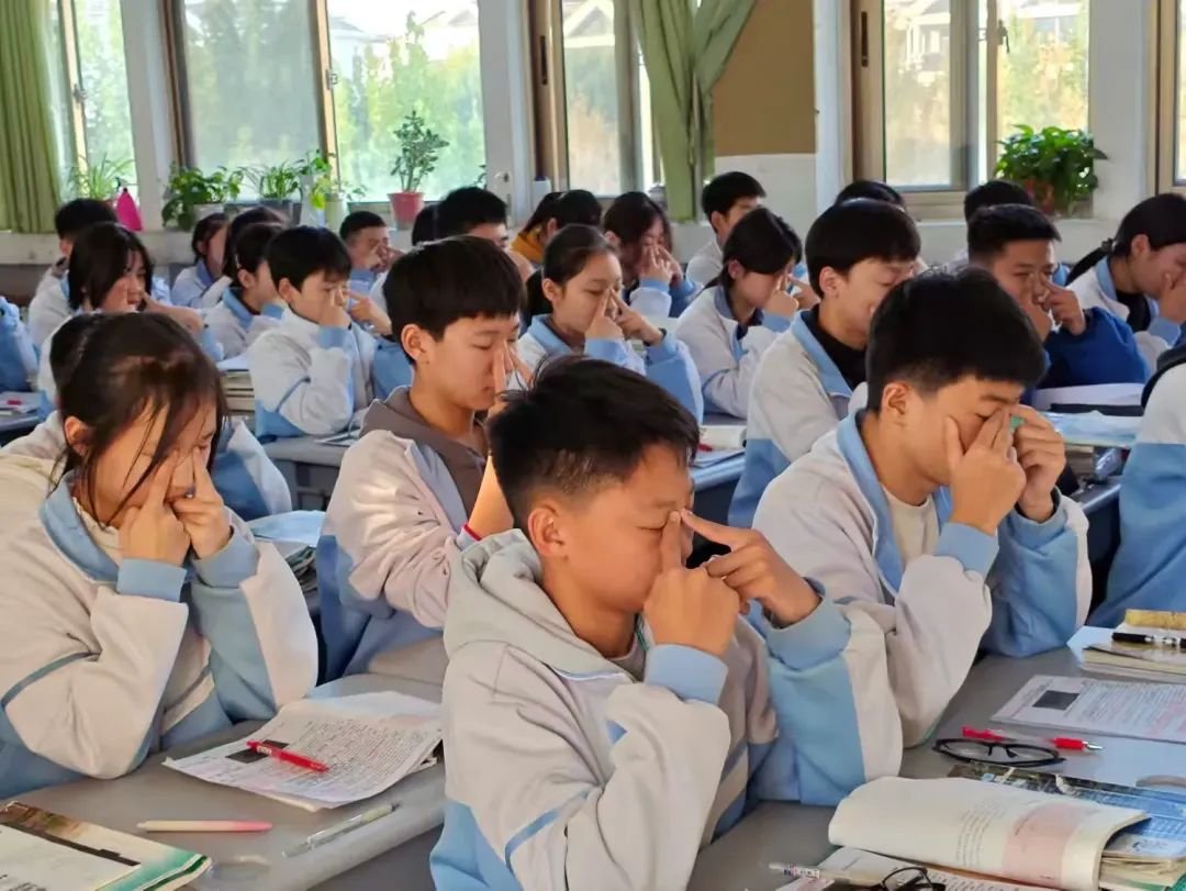 简篇-滕州市至善学校荣获枣庄市儿童青少年近视防控试点学校荣誉称号