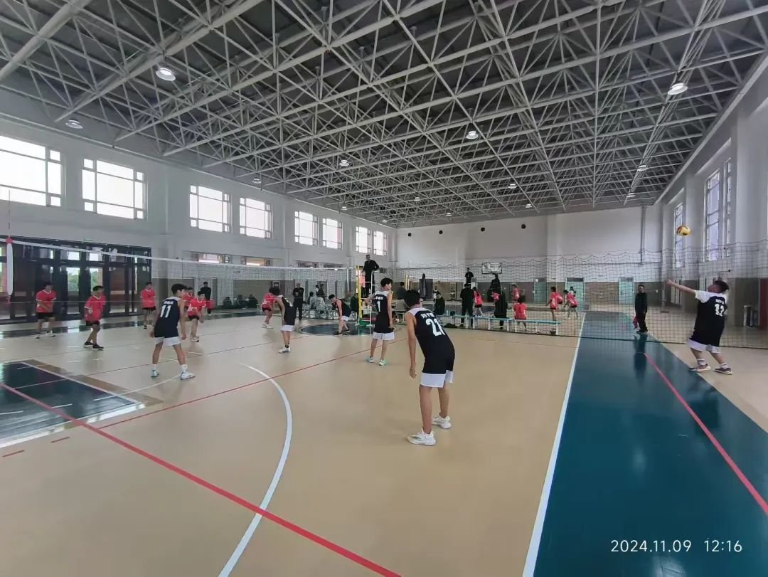 简篇-【喜报】至善学校在滕州市第一届中小学生运动会排球比赛中勇夺佳绩！