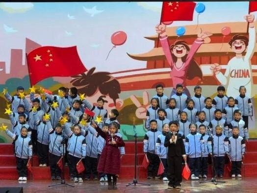 简篇-【善城善校】【全环境立德树人】班歌嘹亮，梦想起航——滕州市至善学校小学部举行优秀班歌展评活动
