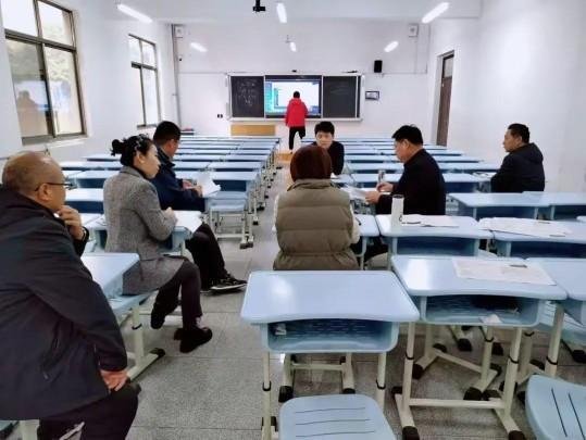 简篇-青蓝同盛绽芳华课堂过关促成长