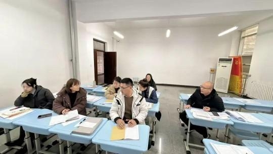 简篇-青蓝同盛绽芳华课堂过关促成长