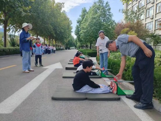 简篇-滕州市至善学校小学部体质冠军争霸赛