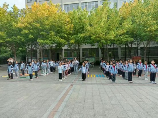 简篇-滕州市至善学校小学部体质冠军争霸赛