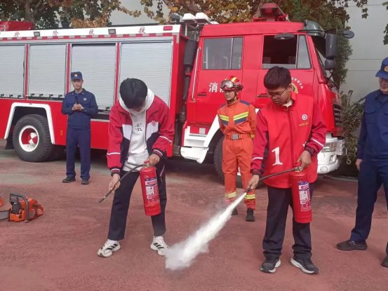 简篇-滕州市至善学校七年级消防演练活动