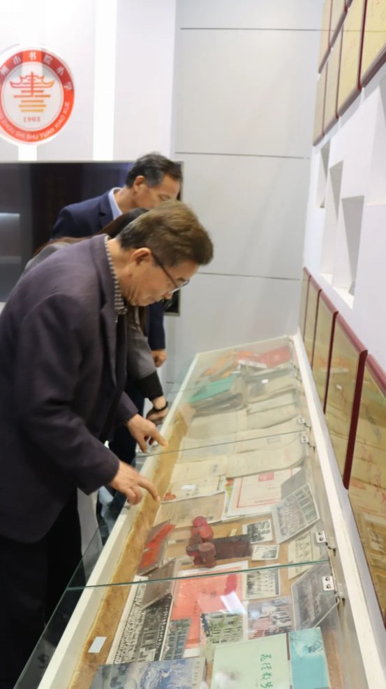 4fce75e4f923519e9070e43c1bc4819bf588f9eb