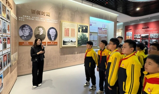 d67c4a28884e099bcbfeeea6438080a82a5ce20b