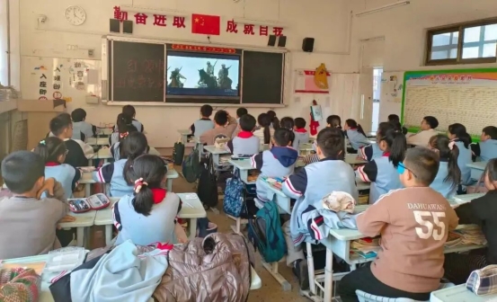 简篇-滕州市至善学校少先队大队部“红领巾的光影记忆”活动纪实