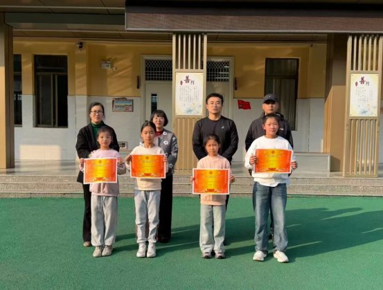 1912163a1e25ba81aa21dec620380e37a34a7cc2