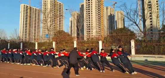 简篇-推动“六声”教育,共创活力校园 至善学校“庆元旦 迎新春”暨体育艺术节七年级拔河比赛