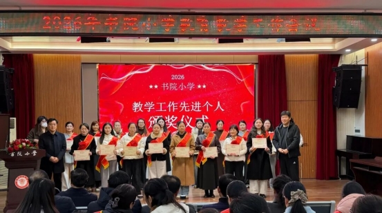 1c5f2d1e82f8024e2ec1ecfde8bbbe3659b0cad1