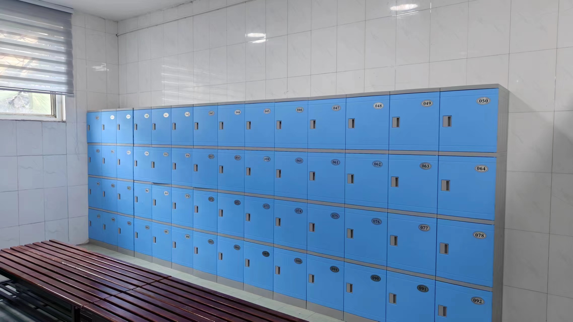 学校学生澡堂顺利竣工试营业