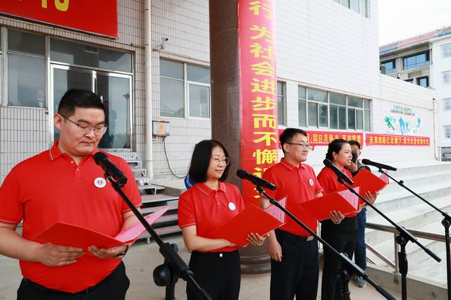 滕州一中2024届高三学生成人礼举办 - 山东省滕州市第一中学