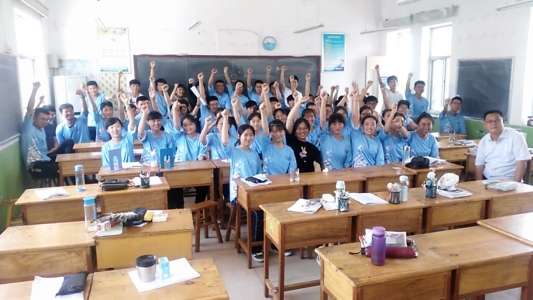 C:UserszcwDesktop2019届高三学子离校微信图片_20190604162212.jpg
