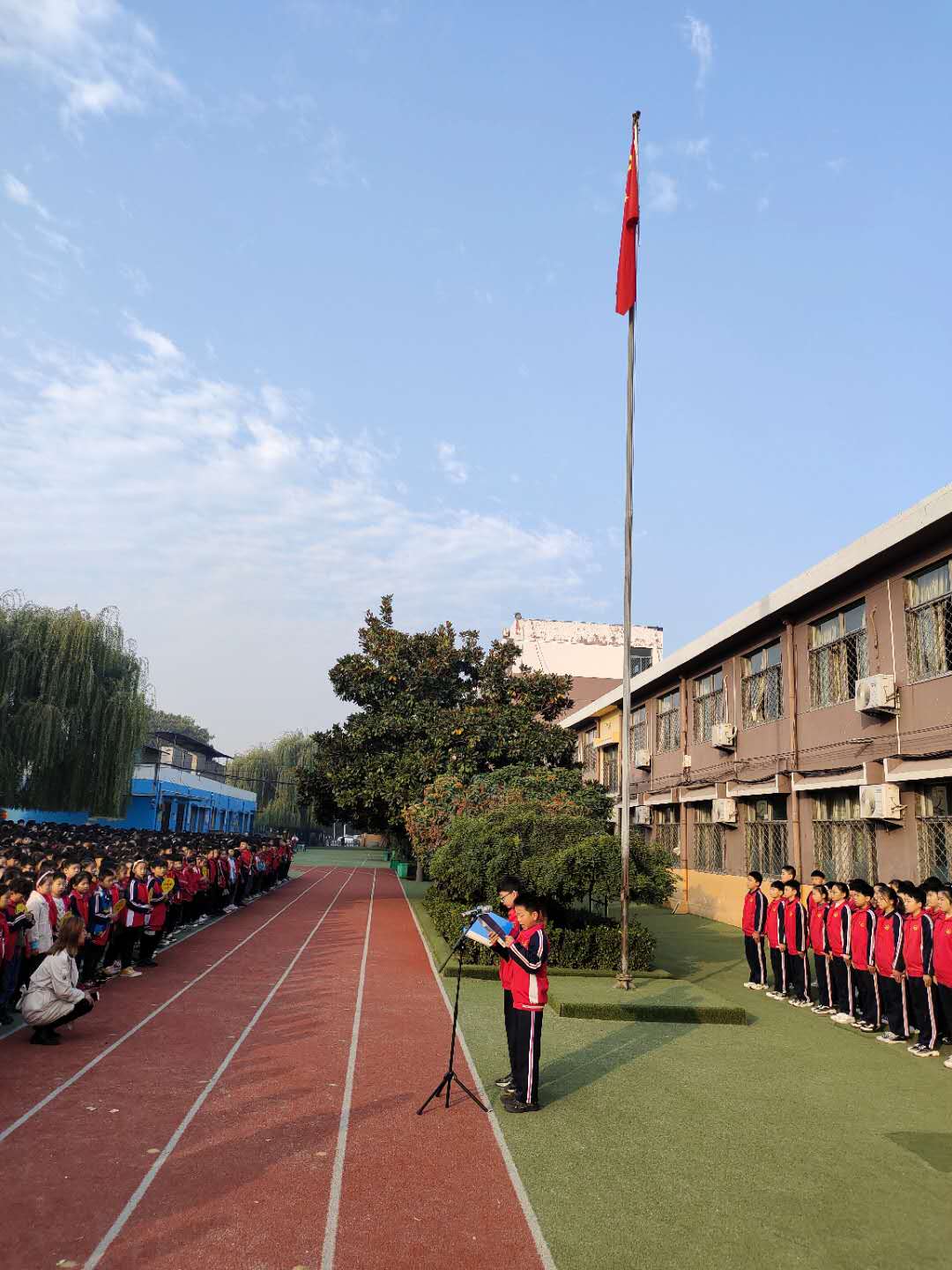 升旗1.jpg